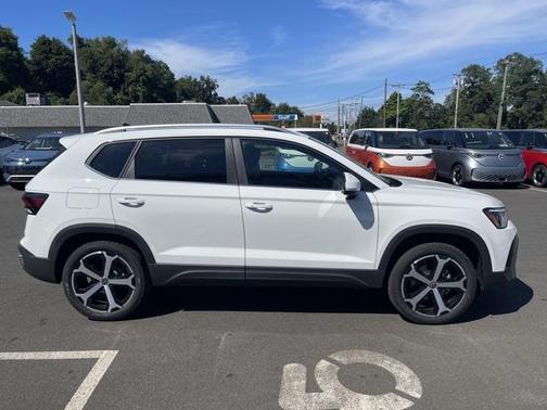2025 Volkswagen Taos 1.5T SEL