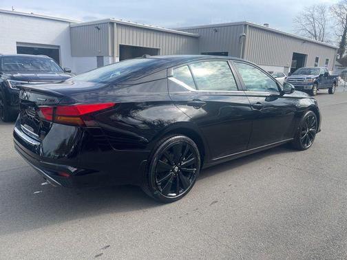 2022 Nissan Altima SR Intelligent AWD