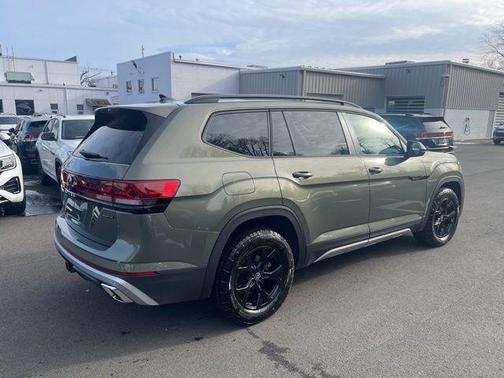 2024 Volkswagen Atlas 2.0T SEL