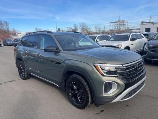 2024 Volkswagen Atlas 2.0T SEL