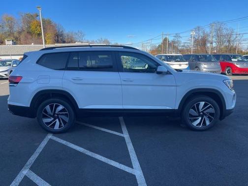 2026 Volkswagen Atlas 2.0T SE w/Technology 4MOTION
