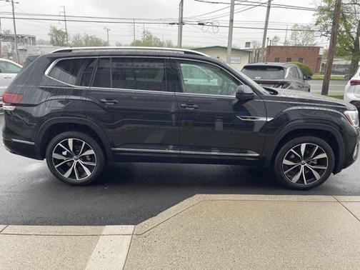 2024 Volkswagen Atlas 2.0T SEL Premium R-Line 4MOTION