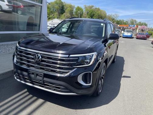 2024 Volkswagen Atlas 2.0T SE w/Technology 4MOTION