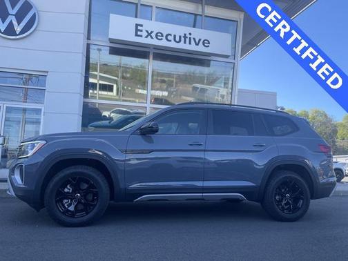 2025 Volkswagen Atlas 2.0T Peak Edition