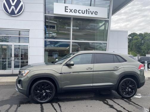 2025 Volkswagen Atlas Cross Sport 2.0T SE w/Technology 4MOTION