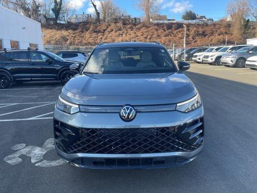 2026 Volkswagen Tiguan 2.0T SE R-Line Black 4MOTION