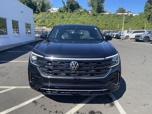 2026 Volkswagen Atlas Cross Sport 2.0T SEL Premium