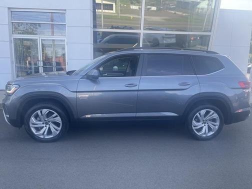 2022 Volkswagen Atlas 2.0T SE w/Technology 4MOTION
