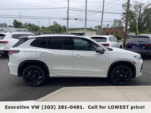 2025 Volkswagen Tiguan 2.0T SE R-Line Black 4MOTION