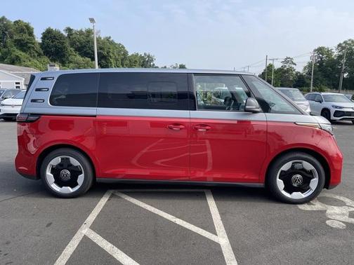 2025 Volkswagen ID. Buzz Pro S Plus with 4MOTION