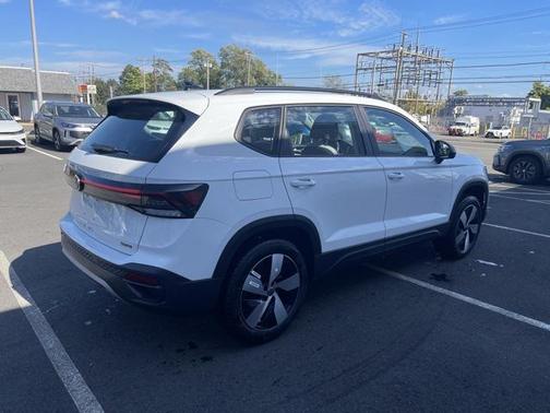 2025 Volkswagen Taos 1.5T S