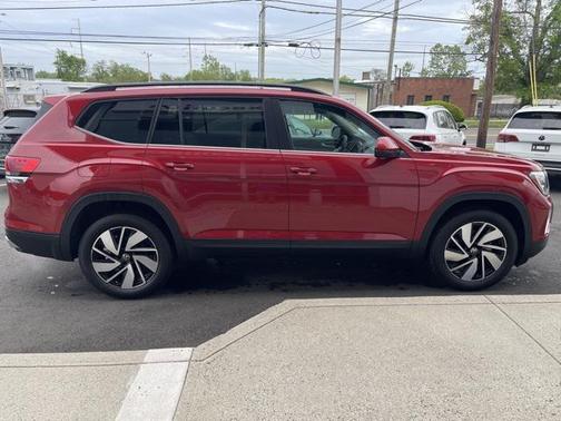 2025 Volkswagen Atlas 2.0T SE w/Technology 4MOTION