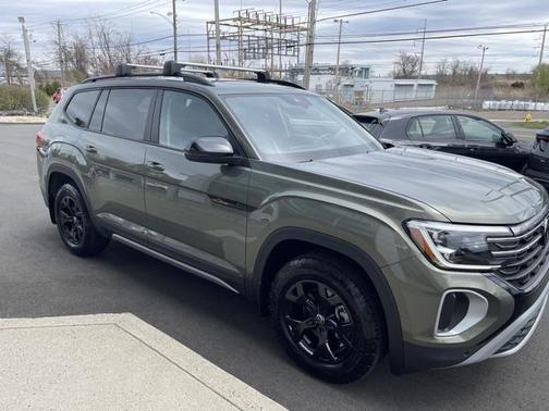 2024 Volkswagen Atlas 2.0T SEL