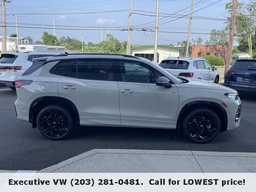 2025 Volkswagen Tiguan 2.0T SE R-Line Black 4MOTION