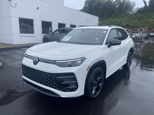 2025 Volkswagen Tiguan 2.0T SE R-Line Black 4MOTION