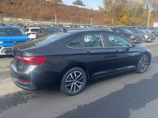 2026 Volkswagen Jetta 1.4T SE