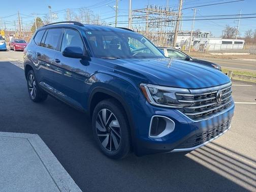 2025 Volkswagen Atlas 2.0T SE w/Technology 4MOTION