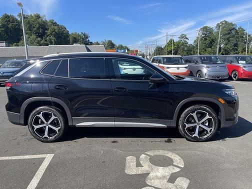 2025 Volkswagen Tiguan 2.0T SE 4MOTION