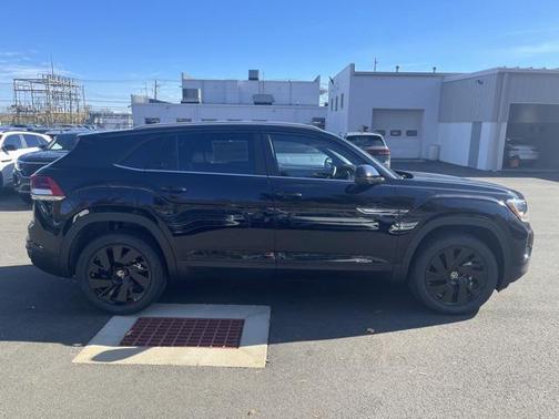 2026 Volkswagen Atlas Cross Sport 2.0T SE w/Technology 4MOTION