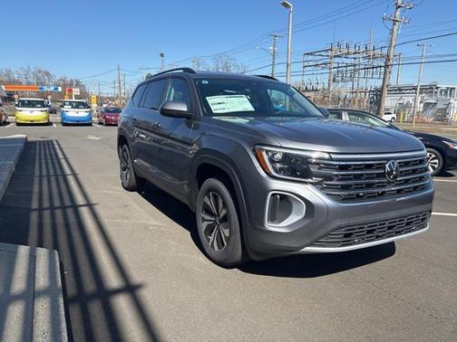2025 Volkswagen Atlas 2.0T SE