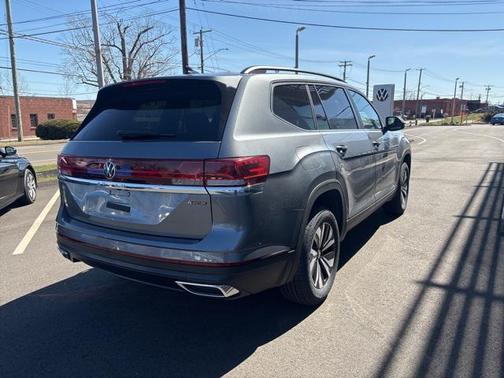 2025 Volkswagen Atlas 2.0T SE