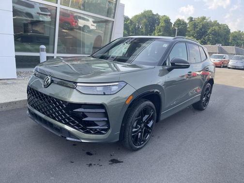 2025 Volkswagen Tiguan 2.0T SE R-Line Black 4MOTION