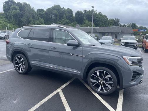 2025 Volkswagen Atlas 2.0T SEL Premium R-Line 4MOTION