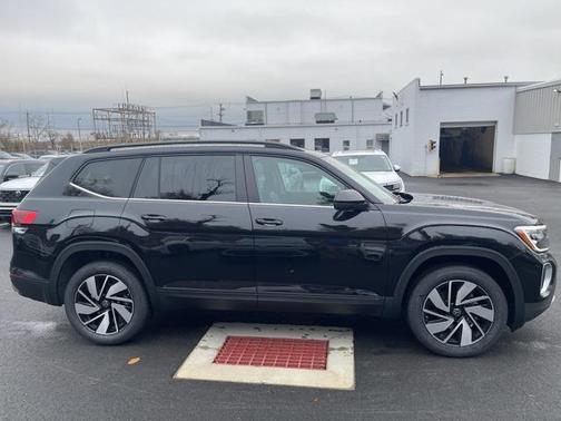 2026 Volkswagen Atlas 2.0T SE w/Technology 4MOTION