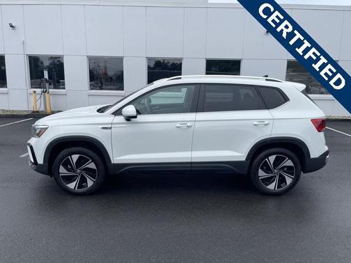 2024 Volkswagen Taos 1.5T SE