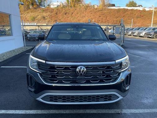 2026 Volkswagen Atlas Cross Sport 2.0T SE w/Technology 4MOTION