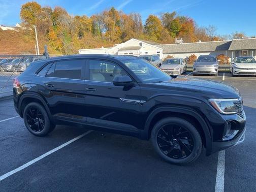 2026 Volkswagen Atlas Cross Sport 2.0T SE w/Technology 4MOTION