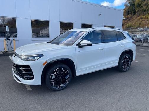 2026 Volkswagen Tiguan 2.0T SEL R-Line 4MOTION