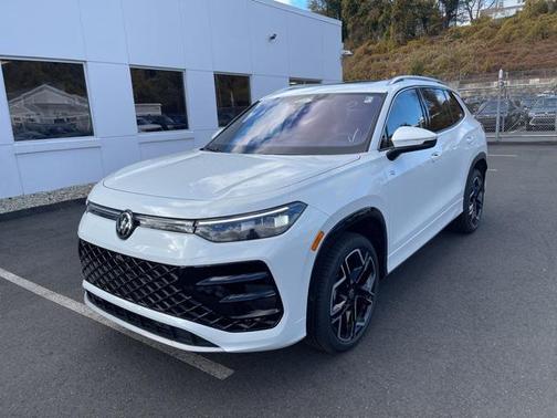 2026 Volkswagen Tiguan 2.0T SEL R-Line 4MOTION