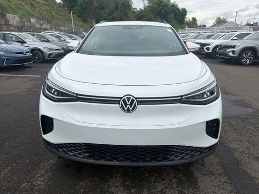 Pure White 2023 Volkswagen ID.4 Pro