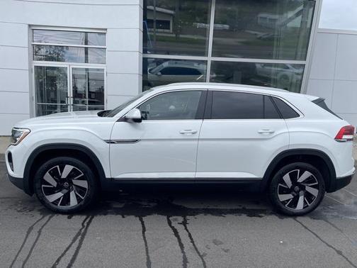 2025 Volkswagen Atlas Cross Sport 2.0T SEL