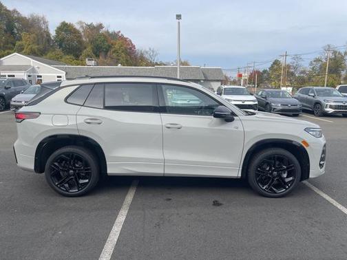 2026 Volkswagen Tiguan 2.0T SE R-Line Black 4MOTION