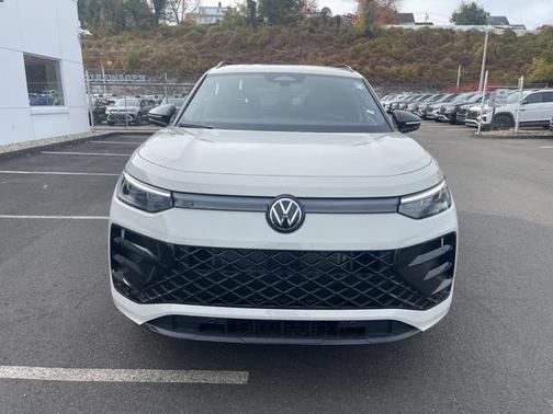 2026 Volkswagen Tiguan 2.0T SE R-Line Black 4MOTION