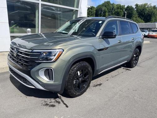 2025 Volkswagen Atlas 2.0T Peak Edition
