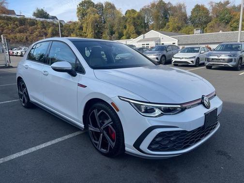 2024 Volkswagen Golf GTI 2.0T SE DSG