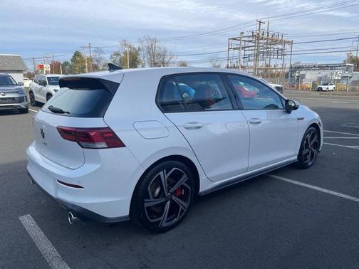 2024 Volkswagen Golf GTI 2.0T SE DSG
