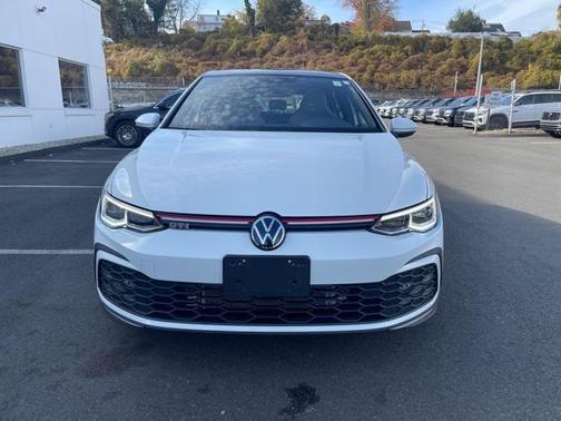2024 Volkswagen Golf GTI 2.0T SE DSG