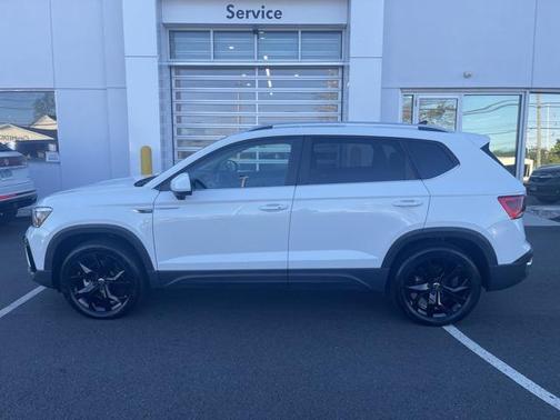 2023 Volkswagen Taos 1.5T SE