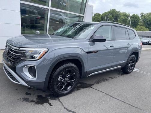 2025 Volkswagen Atlas 2.0T SE