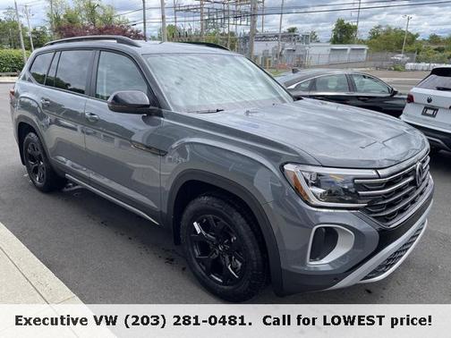 2025 Volkswagen Atlas 2.0T Peak Edition