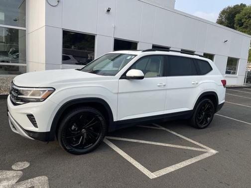 2022 Volkswagen Atlas 2.0T SE w/Technology 4MOTION