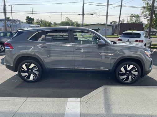 2024 Volkswagen Atlas Cross Sport 2.0T SEL