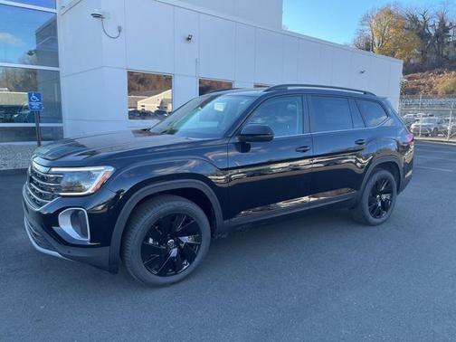 2026 Volkswagen Atlas 2.0T SE w/Technology 4MOTION