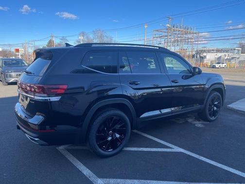 2026 Volkswagen Atlas 2.0T SE w/Technology 4MOTION