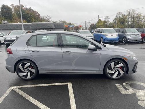 2025 Volkswagen Golf GTI 2.0T S DSG