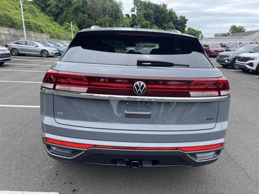 2025 Volkswagen Atlas Cross Sport 2.0T SE w/Technology 4MOTION